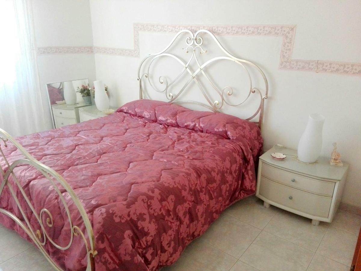 By The Sea In Scario Apartment Luaran gambar