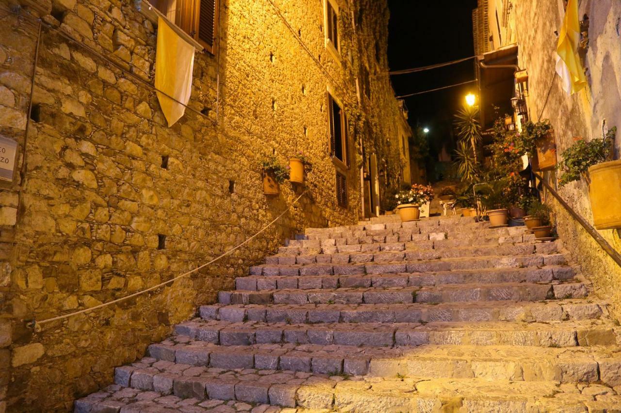 By The Sea In Scario Apartment Luaran gambar